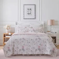 Pink Breezy Floral Quilt Set - Laura Ashley -Bedding Store GUEST 93fea4f9 38bb 4e77 92a2 c6ec4870b69c