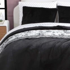 Bedding Store 22 Solid Faux Fur 100% Polyester Duvet Set Black - Betseyville