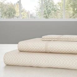 LavishHomeEmbossed_10050_PARENT -Bedding Store GUEST 255d71a3 5988 4fed 9846 a31d7ec84f4a